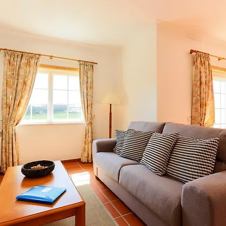 Praia Del Rey Apartment *
